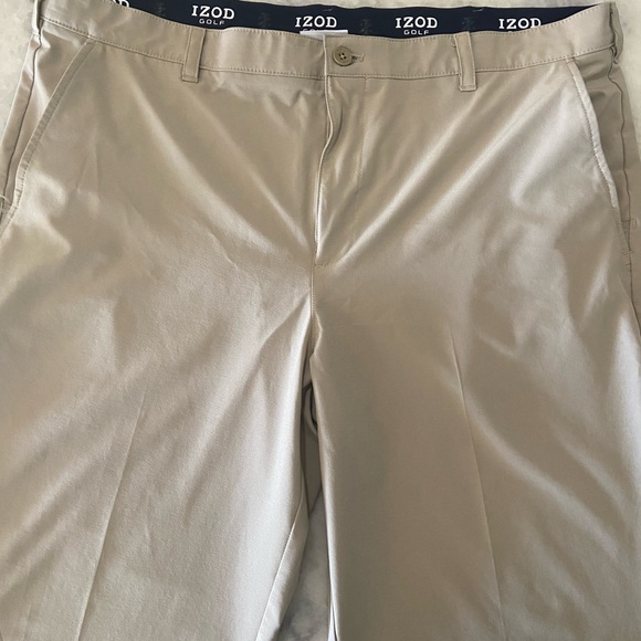 IZOD Men's Golf Swingflex Straight Fit Pant 40x32. Cool and comfortable - Picture 5 of 6